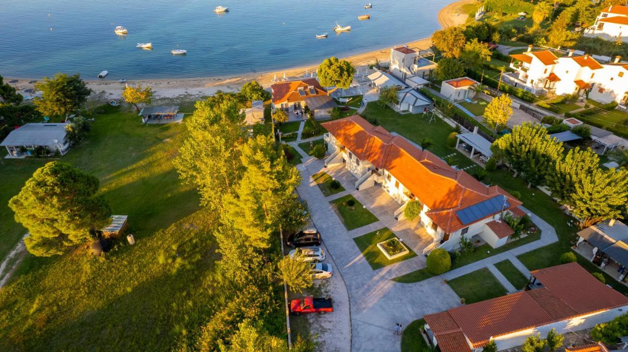 Zinozis Beach Apartments Vourvourou Exterior foto